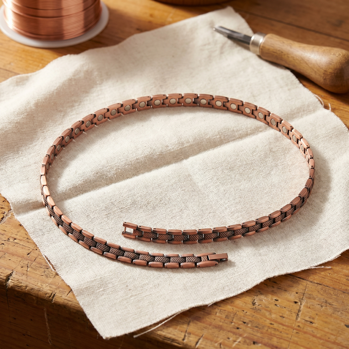 Collier en Cuivre avec Fini Mat
